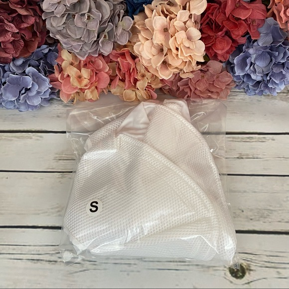 Avant Garde Ruffled One Shoulder Bodysuit Swimsuit - Picture 15 of 16